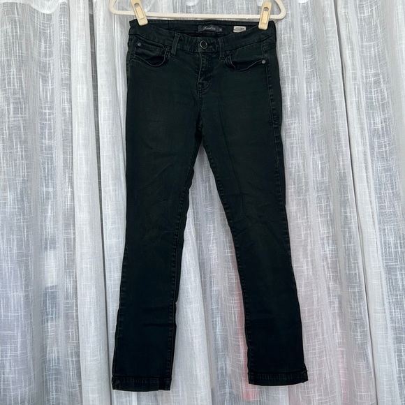 🆑 [4/$20] Level 99 Black Lily Crop Skinny Straight Jeans - Picture 2 of 8